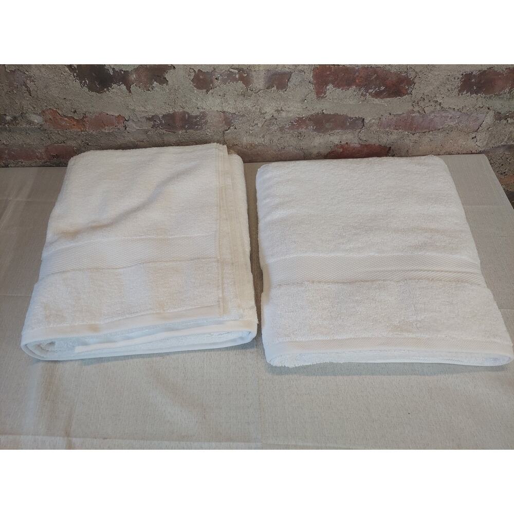 White Classic Bath Towels 2 Pack Wealuxe Collection White New Soft Absorbent